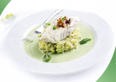 Dorsz z&nbsp;sosem koperkowym z&nbsp;ziemniaczanym puree